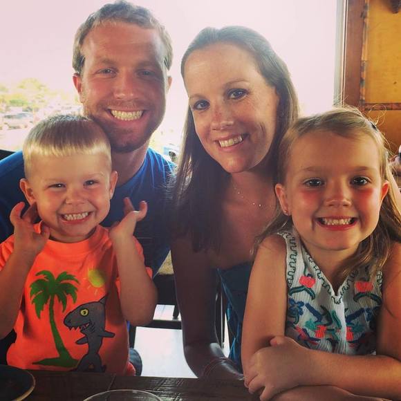 Meet your Posher, Jenn - Picture 1 of 1